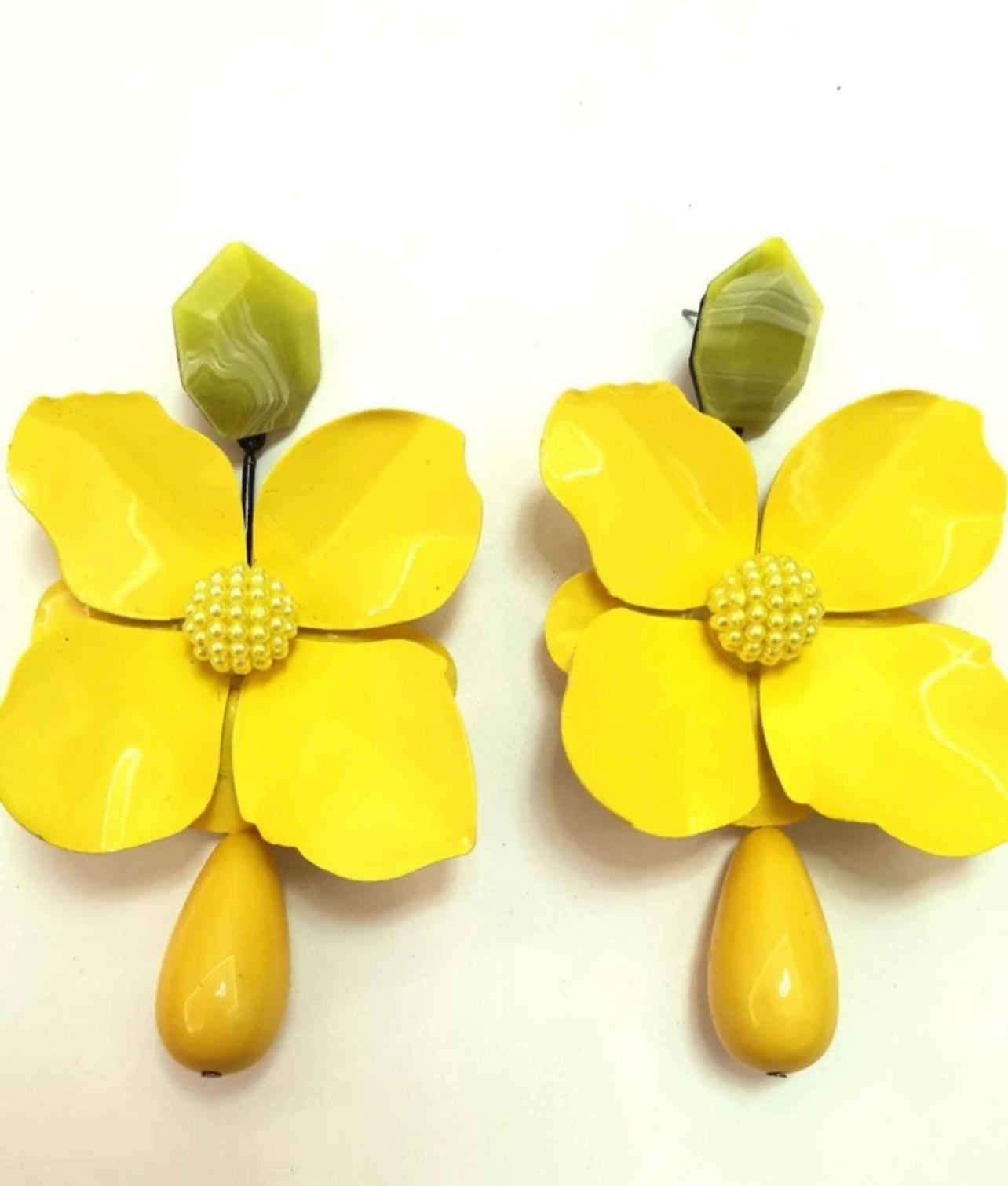 Sunflower drops